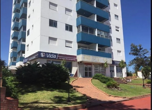 Imagen 4 de 19 de Hermoso Apartamento De 3 Dormitorios Y 2 Baños Con Piscina En Punta Del Este