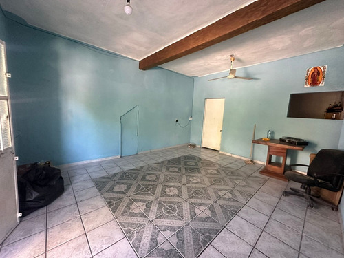 Edificio Para Remodelar! Col. 1o De Mayo | Pto. Vallarta Excelente Inversión!! 2 Departamentos, Con Opción A Un Tercero. Excelente Ubicación!
