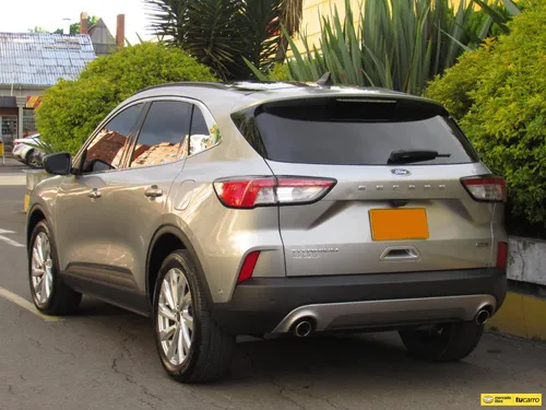 Ford Escape 2.5 Titanium Hev Tp 4x4