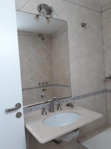 Imagen 14 de 19 de Hermoso Departamento Con Mucha Luz Y Vista Al Verde - Olivos-vias/rio