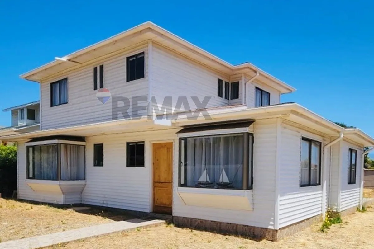Imagen 2 de 30 de Casa En Condominio Algarrobo: Año 2023!