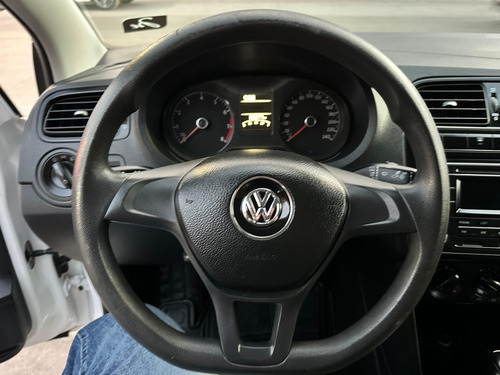 Volkswagen Vento 1.6 Starline At