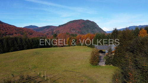 Acogedora Casa Con Vista Al Valle De Huife En Pucón