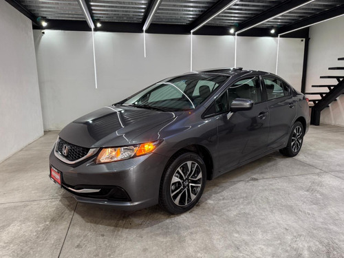 Honda Civic 1.8 Ex Sedan L4 . At
