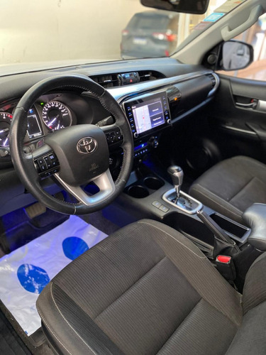Toyota Hilux 2.8 Cd Srx 177cv 4x2 At