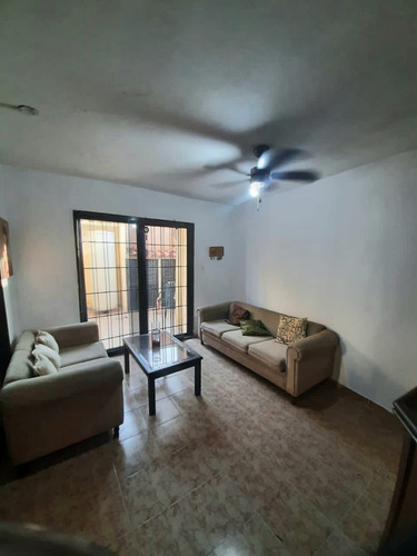 Imagen 5 de 10 de Town House En El Pueblo De San Diego