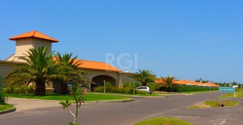 Casa Em Atlântida Com 3 Dormitórios - Mf22593