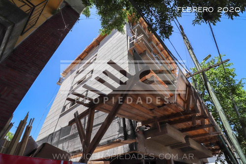 Cochera - Florida Mitre/este