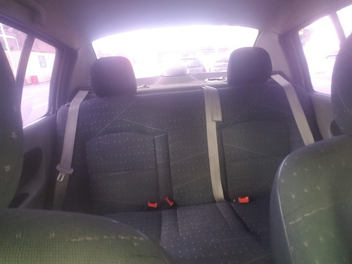 Imagen 9 de 15 de Renault Clio 1.5 Expression 2006