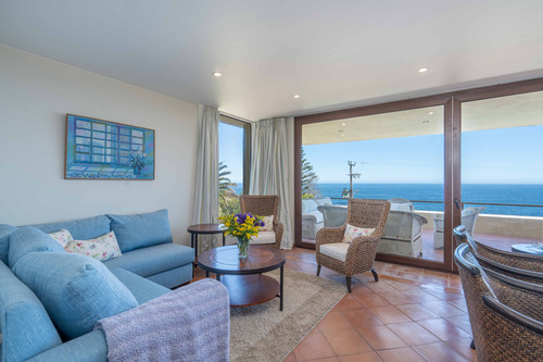 Casa Con Excelente Ubicación En Zapallar