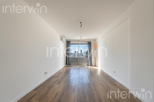 Departamento - 2 Ambientes Con Balcón Y Cochera - Colegiales - Venta