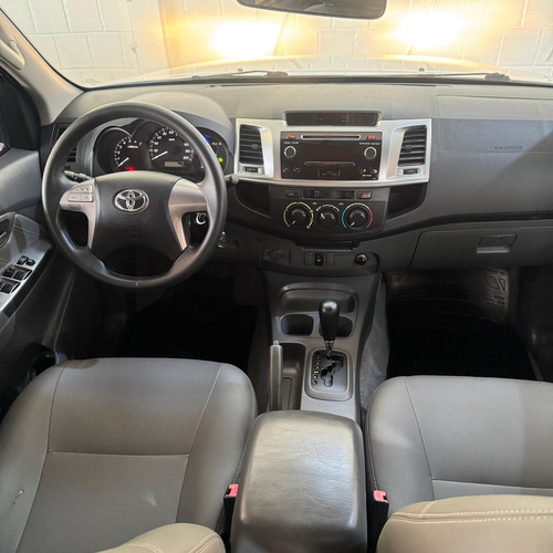 Toyota Hilux Hilux 2.7 Flex 4x2 CD SR (Aut)