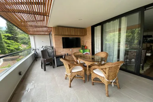 Apartamento En Venta En Loma De Las Brujas. Cod V501294