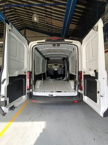 Imagen 7 de 15 de Ford E-transit Van 430 L Medium Roof