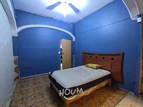 Casa En Guadalajara Centro, Guadalajara Con 5 Recámaras, 350 M², Id: 138533