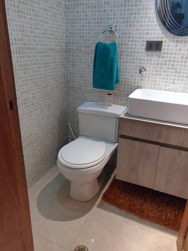 Imagen 10 de 14 de Townhouse En Venta En El Parra, Valencia Carabobo