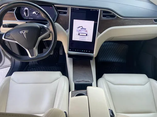 Tesla X 75 D 2017
