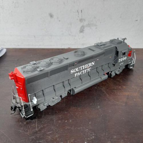 Imagem 8 de 10 de Locomotiva Ho Dcc Emd Gp 40x Sp 7200 Athearn 21 Cm /39