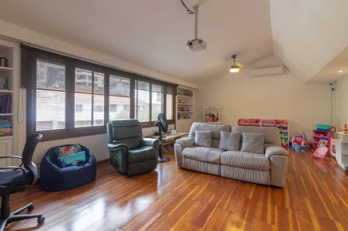 Casa En Arriendo/venta En Cristales. Cod A6433