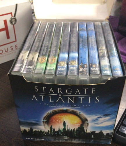 Dvd Série: Stargate Atlantis - A C George R.r. Martin