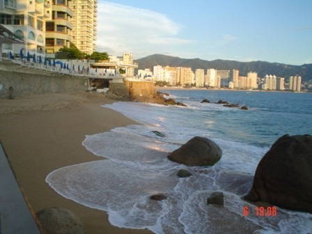 Acapulco Dorado Departamento En Venta Sobre Playa Con Vista Panorámica En Condominio Con Ameniddes