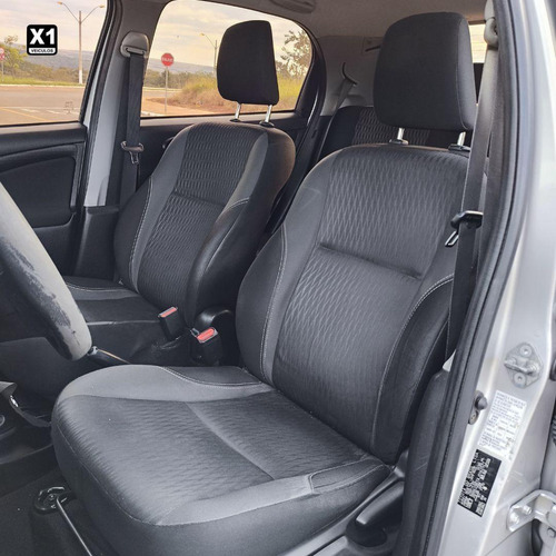 Toyota Etios Hb Xs 15 Mt