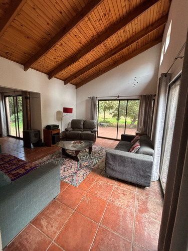 Se Vende Casa Parcela 3d, 2b, Jardín Formado Tipo Parque