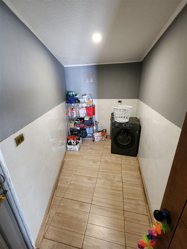 Casa En Venta Casa De 4 Dorm. En Tiltil, Remodelada