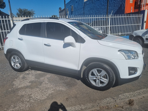 Imagen 3 de 15 de Chevrolet Tracker 2016 1.8 Ltz Fwd Mt 140cv