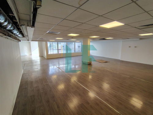 Arriendo Oficina 703 M2 Metro El Golf Pleno Apoquindo