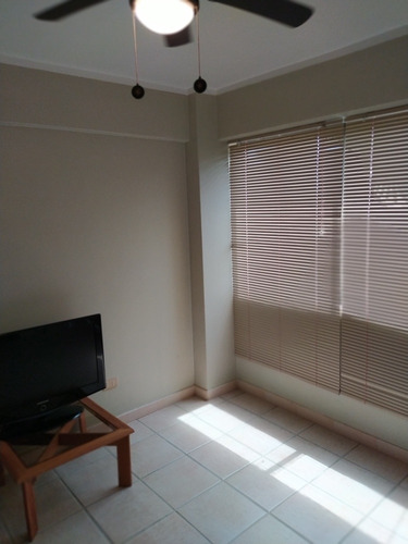Imagen 9 de 10 de Vendo Apartamento En El Caribe. 04122094422