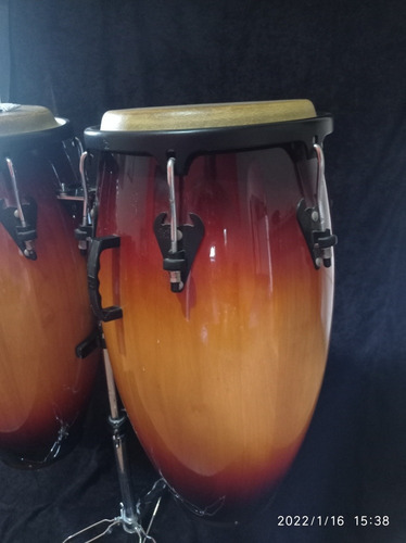 Imagen 2 de 3 de Congas Lp Matador