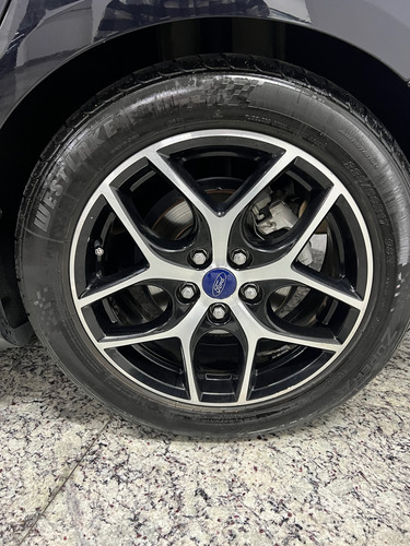 Ford Focus 2.0 Titanium Flex Powershift 5p