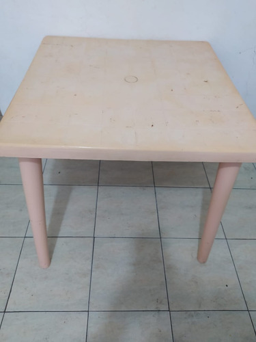 Imagen 8 de 8 de Mesa Plastica Mas 3 Sillas Blancas Color Rosado