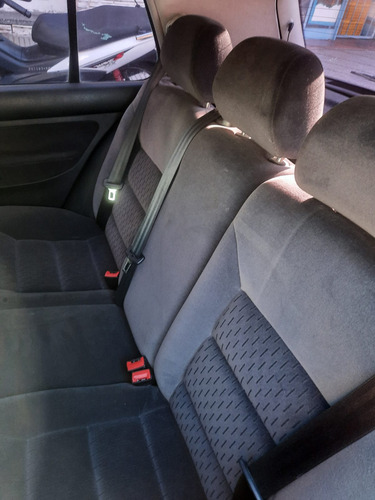 Volkswagen Golf 1.6 Comfortline