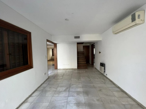 Imagen 12 de 30 de Casa Cuatro Dormitorios Echesortu