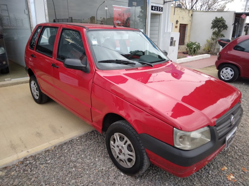 Imagen 5 de 13 de Fiat Uno Fire 1.3 5p 2011