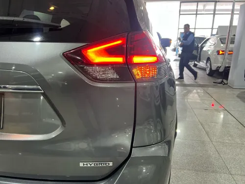 Nissan X-Trail 2.0 Exclusiv 2 Row Hybrid