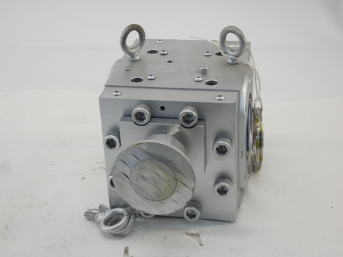 Welex 56/56 Gear Pump 1100.1140 Top Port 1-1/2 Side Ccs