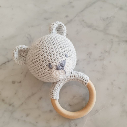 Sonajero Tejido A Crochet Hilo 100% Algodón Variedad Diseños Color Gris Diseño Osito Freddy