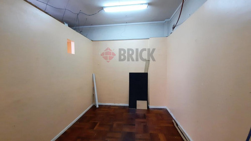 Oficina 10 Ambientes (dividida En 2 C/entr Indep) En Mitre Al 600 - 250 M2 - Centro