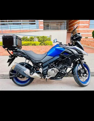 Suzuki Vstrom Dl650 Modelo 2024 Color Azul Negro