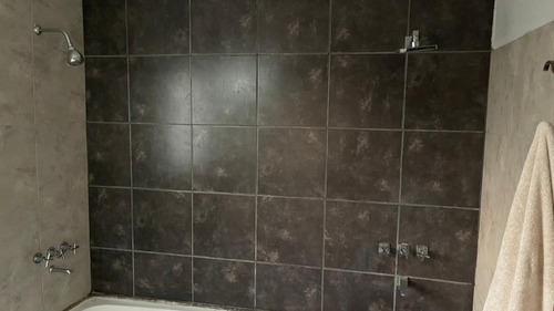 Unquillo , Venta ,hermosa Casa Dos Dormitorios , Cochera Y Piscina