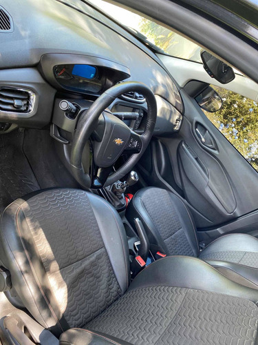 Imagen 15 de 22 de Chevrolet Onix 2018 1.4 Ltz 98cv