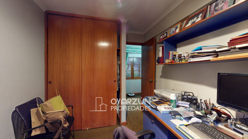 Casa 4 Dormitorios 3 Baños 6 Estac. Con Terreno De 1.334 M²