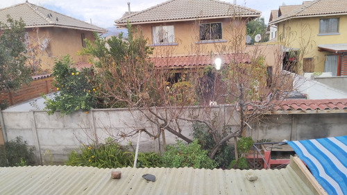 Comoda Casa Frente A Placita En Av San Juan