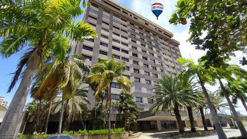 Re/max 2mil Vende Apartamento En El Conjunto Residencial Legrand, Urbanización Maneiro. Isla De Margarita, Estado Nueva Esparta