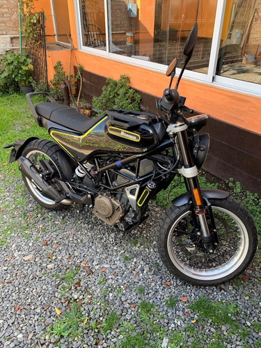 Husqvarna Svartpilen 401
