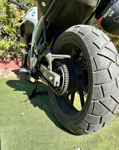 Yamaha Fz25, Impecable