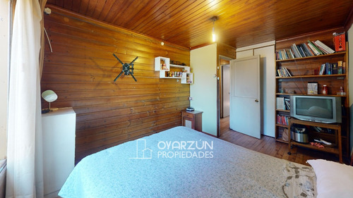 Casa En Venta De 4 Dormitorios Con Gran Terreno De 520 Mts2.